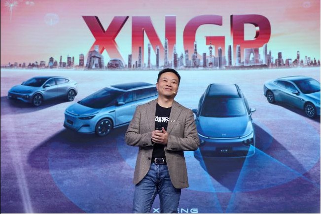 小鹏汽车：何小鹏即将发布特斯拉、Waymo自动驾驶体验报告