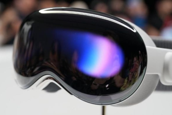 分析师称：苹果 Vision Pro 头显需配合 iPhone/Mac 才能使用