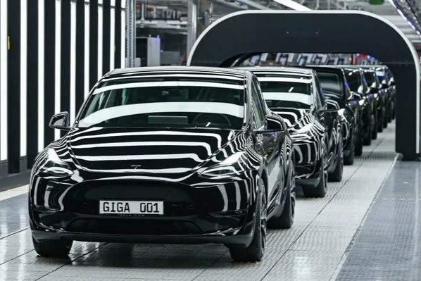 英国5月汽车产量下降11.9%至69652辆