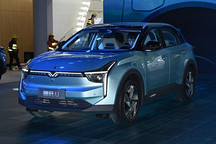 广州车展哪吒U正式亮相，续航501公里用实力成就未来