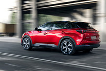 哪吒U亮相广州车展，实现极优、极智、极美全方面突破！