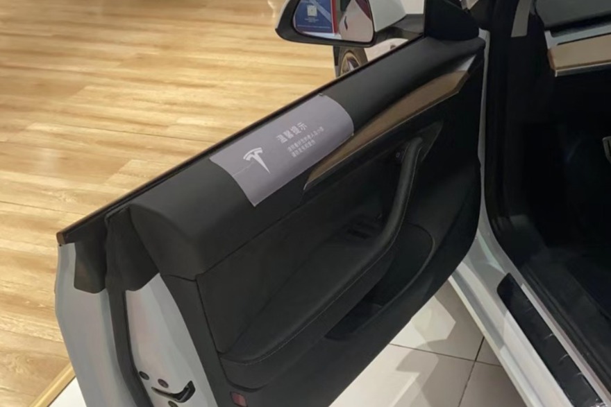 一旦試駕特斯拉，就會愛上它