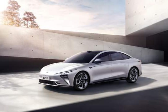 2022電動(dòng)轎車大戰(zhàn)，如「7」而至