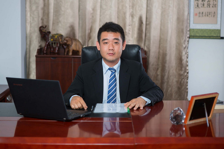 冯笑:电动汽车是新时代变革,普及需全产业链配