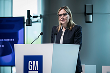 通用汽车董事长玛丽·博拉：2025年别克／雪佛兰／凯迪拉克在华将实现全电气化