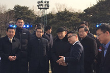 前国家副总理李岚清在中国电动汽车百人会现场点赞比亚迪