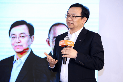 “潘谈会”:王传福要造的房长啥样,潘石屹要造的车又长啥样?