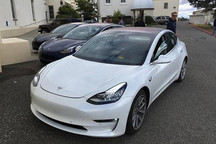 特斯拉Model 3年需求或超70萬輛，均價達4.5萬美元