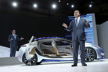 日产聆风，一个关于全球老大辉煌、妥协、纠结和希望的故事