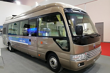 充氢5分钟续航550KM，陆地方舟将发布氢能源客车新品