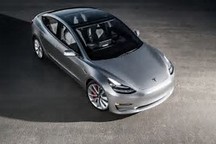 特斯拉： Model 3 量產提速小目標告吹