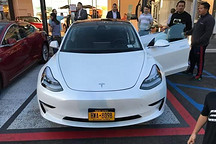 想看不想看，特斯拉Model 3掛牌照曝光