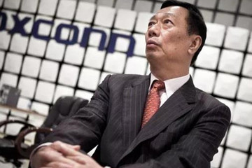 富士康郭臺(tái)銘：第一輛特斯拉是在臺(tái)灣造的