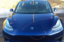 上路沒(méi)兩天，這輛Model 3就撞壞了！