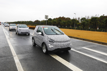 續航里程300KM，鎣石汽車第二款電動車路試曝光