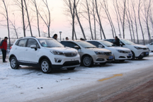 電車去哪玩兒？開上長安CS15EV追雪泡溫泉