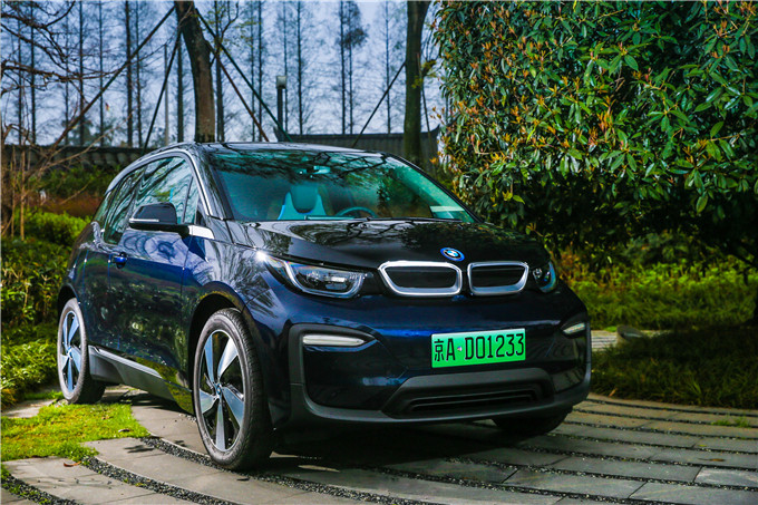 04. 新纯电动BMW i3.jpg