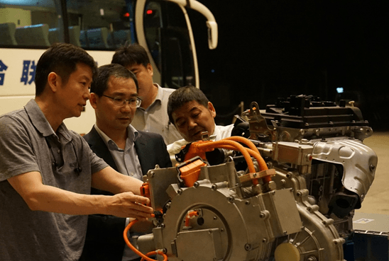 精进电动十周年 新能源汽车技术高端论坛成功