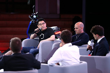 小牛电动巴黎主办城市动能峰会  加快全球市场布局