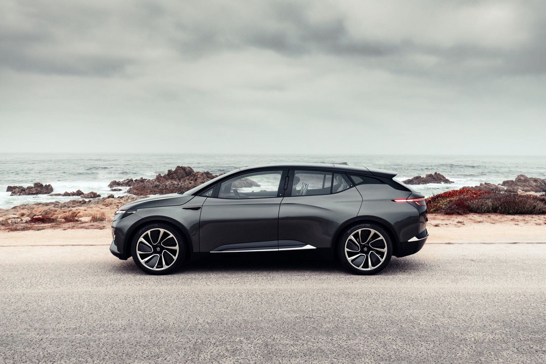 3- BYTON M-Byte Concept 亮相圓石灘車展.jpg
