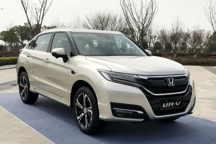 汽车企业要两手都要硬才有出路