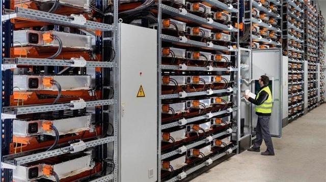 BMW строит в Германии складскую ферму для повторного использования использованных автомобильных аккумуляторов