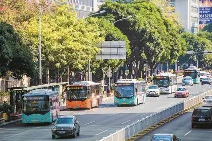 深圳成全球首个公交全电动化大城市，出租车也将全面纯电动化
