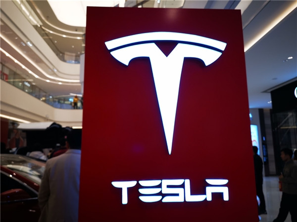 特斯拉Model X獲純電動車保值率第一：3年殘值超50%