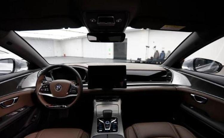 744x0_0_autohomecar__ChcCR1409ruAIv4AAACkhseREG0006