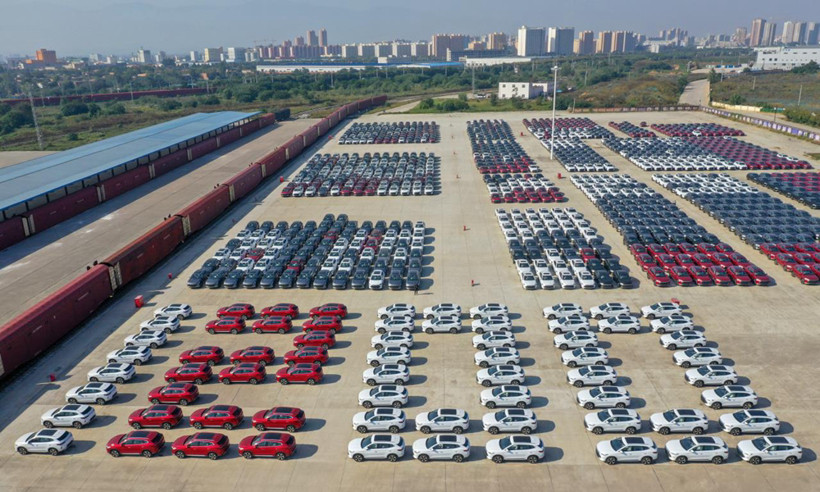 比亞迪2022年新能源乘用車(chē)銷(xiāo)量突破185萬(wàn)輛