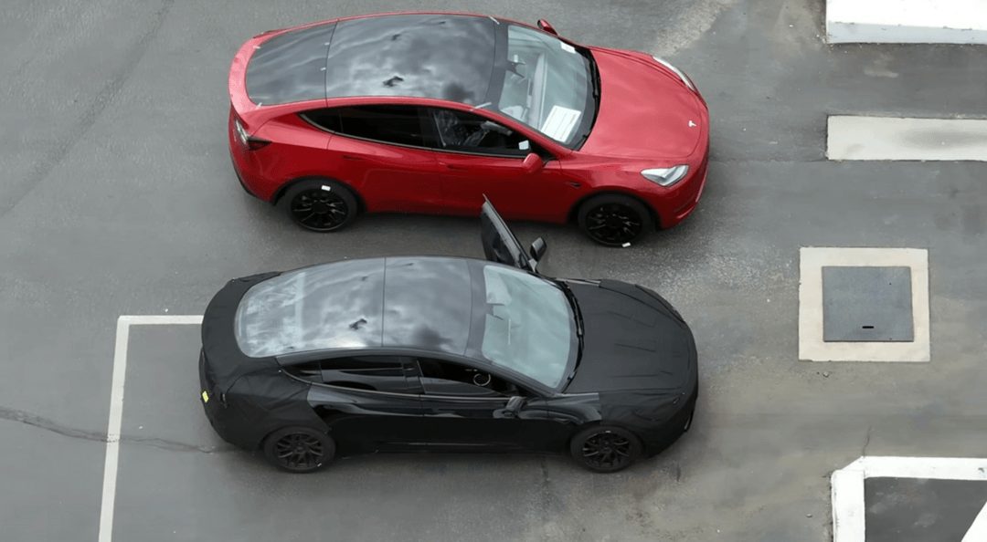 疑似新款Model 3工廠實(shí)拍圖曝光，新車已完成車間產(chǎn)線調(diào)試