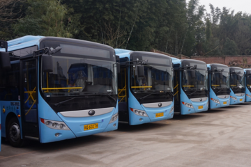 四川宜賓長(zhǎng)寧首批15輛純電動(dòng)公交車開(kāi)始運(yùn)行