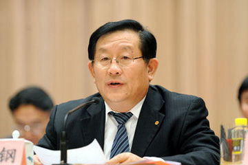 科技部长万钢：希望新能源汽车年产量要隔年翻番