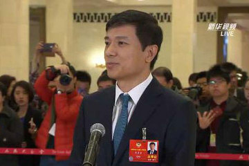 李彦宏谈无人驾驶汽车：会给全球汽车工业带来冲击
