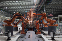 合众新能源桐乡智慧工厂全面竣工，哪吒纯电动车型三季度批量生产