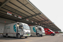 加氢3分钟续航300公里 京东首家在上海引入150辆氢能源物流车