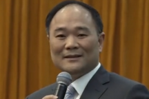 李書福：汽車行業(yè)到了關(guān)鍵時(shí)候，必須團(tuán)結(jié)起來