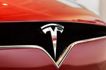 我们把 Model Y 的竞品都对比了一遍 得出这样的结论