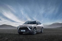 补贴减少加上传统车企官降，造车新势力面临生死存亡两难境地