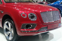 2019深港澳車展：賓利添越PHEV 219.7萬(wàn)