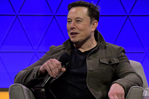 特斯拉将为老款车型更换FSD计算机 总量将达50万台