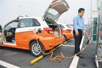 北京出台纯电动出租车更新奖励新政：最高补贴7.38万元