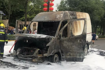 突发！陕西西安再发生电动汽车起火事故！已连续三起 