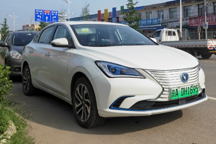 续航不用愁 长安逸动EV460轻松天津行