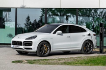 保时捷2020款卡宴新增加三款混动车型，起售价16万美元