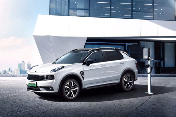 【KV】領(lǐng)克01-PHEV.jpg
