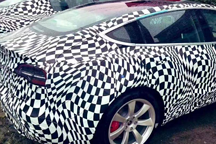 国产特斯拉 Model 3 谍照曝光 疑似加长