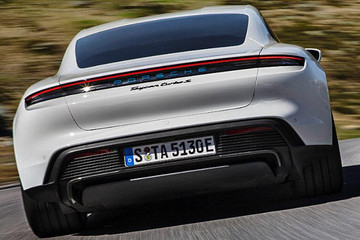 保时捷Taycan上市，压力最大的应该是特斯拉了！