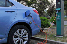 交通运输部：截至去年底 我国服务区投入运营充电站约1800个