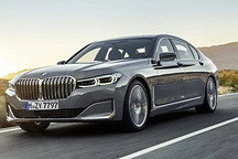 宝马奔驰开始倒车，准备发力插电式混动车型